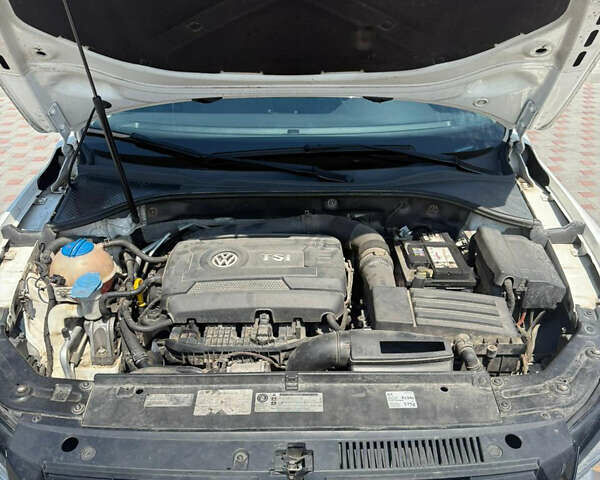 Білий Фольксваген Пассат, об'ємом двигуна 1.8 л та пробігом 189 тис. км за 11500 $, фото 12 на Automoto.ua