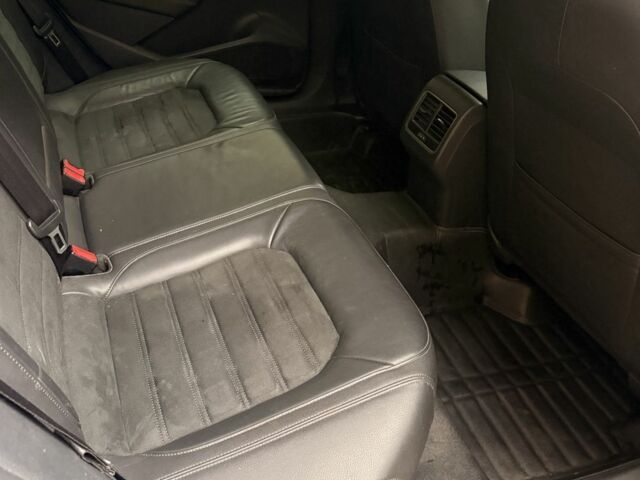 Белый Фольксваген Пассат, объемом двигателя 2 л и пробегом 168 тыс. км за 13000 $, фото 3 на Automoto.ua