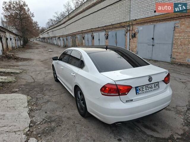 Белый Фольксваген Пассат, объемом двигателя 1.8 л и пробегом 233 тыс. км за 9000 $, фото 11 на Automoto.ua