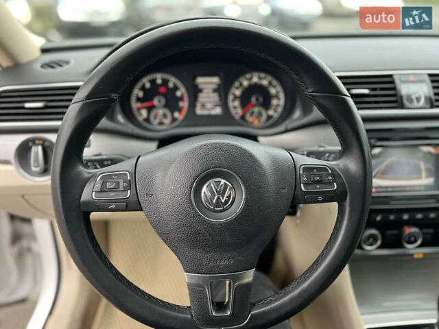 Белый Фольксваген Пассат, объемом двигателя 1.8 л и пробегом 123 тыс. км за 11000 $, фото 10 на Automoto.ua