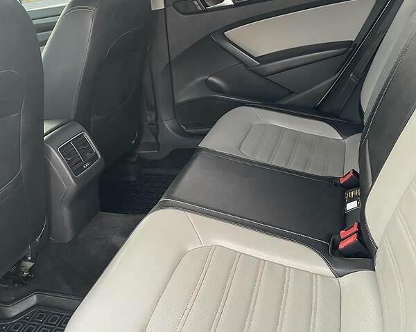 Белый Фольксваген Пассат, объемом двигателя 1.8 л и пробегом 162 тыс. км за 8900 $, фото 11 на Automoto.ua