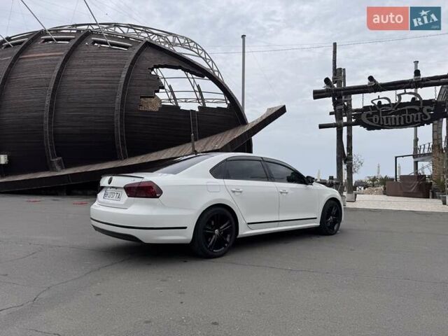 Білий Фольксваген Пассат, об'ємом двигуна 1.8 л та пробігом 169 тис. км за 11300 $, фото 6 на Automoto.ua