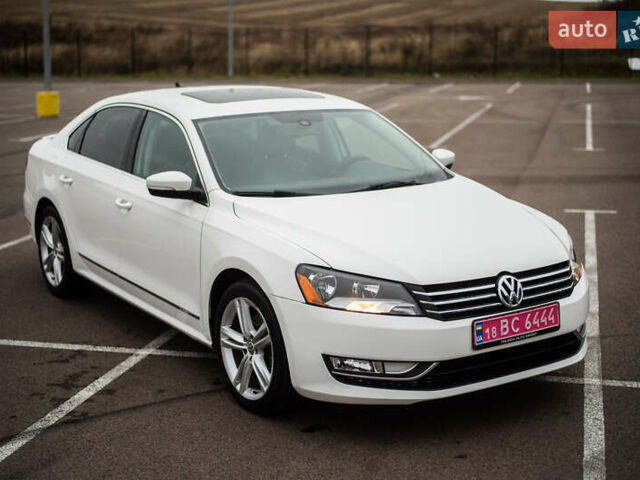 Білий Фольксваген Пассат, об'ємом двигуна 2 л та пробігом 205 тис. км за 12999 $, фото 6 на Automoto.ua