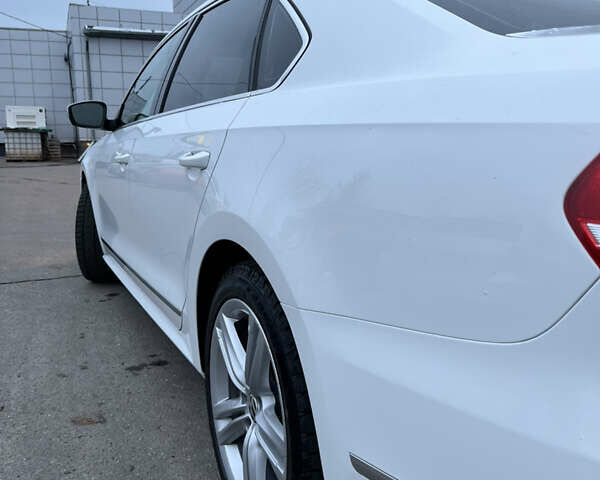 Білий Фольксваген Пассат, об'ємом двигуна 1.97 л та пробігом 132 тис. км за 12600 $, фото 19 на Automoto.ua