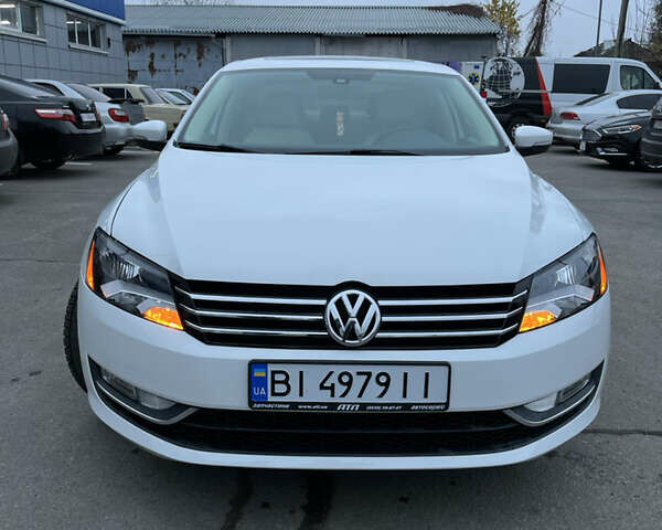 Білий Фольксваген Пассат, об'ємом двигуна 1.97 л та пробігом 132 тис. км за 12600 $, фото 10 на Automoto.ua