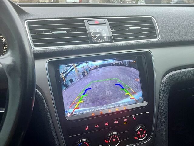 Білий Фольксваген Пассат, об'ємом двигуна 1.8 л та пробігом 170 тис. км за 9800 $, фото 11 на Automoto.ua