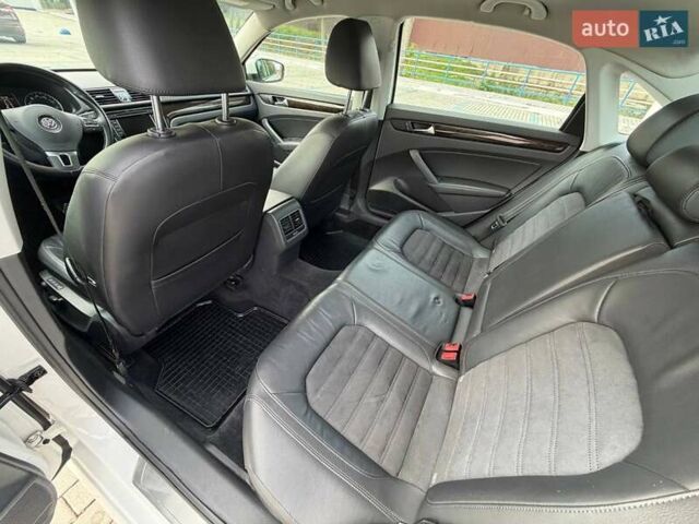 Белый Фольксваген Пассат, объемом двигателя 2 л и пробегом 242 тыс. км за 11500 $, фото 8 на Automoto.ua