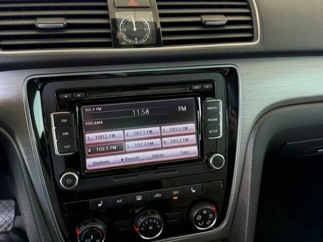 Белый Фольксваген Пассат, объемом двигателя 1.8 л и пробегом 210 тыс. км за 10999 $, фото 13 на Automoto.ua
