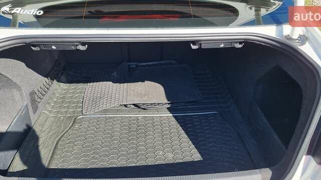 Белый Фольксваген Пассат, объемом двигателя 1.8 л и пробегом 153 тыс. км за 12100 $, фото 15 на Automoto.ua