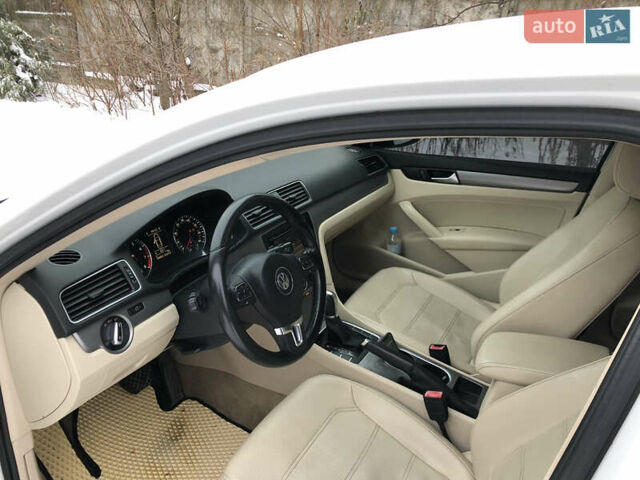 Білий Фольксваген Пассат, об'ємом двигуна 1.8 л та пробігом 218 тис. км за 7777 $, фото 16 на Automoto.ua