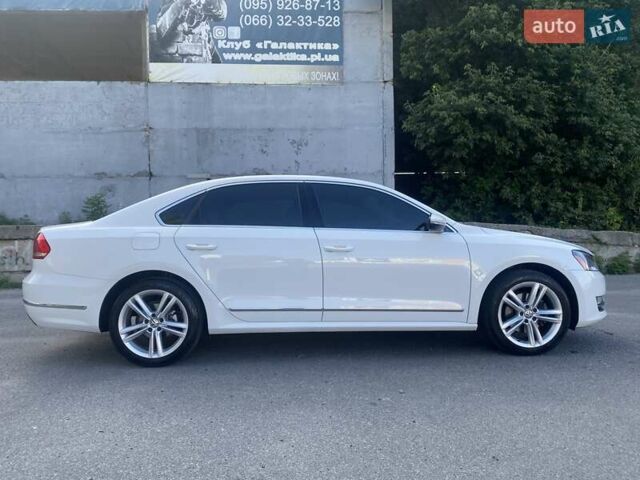 Білий Фольксваген Пассат, об'ємом двигуна 2 л та пробігом 226 тис. км за 13200 $, фото 6 на Automoto.ua