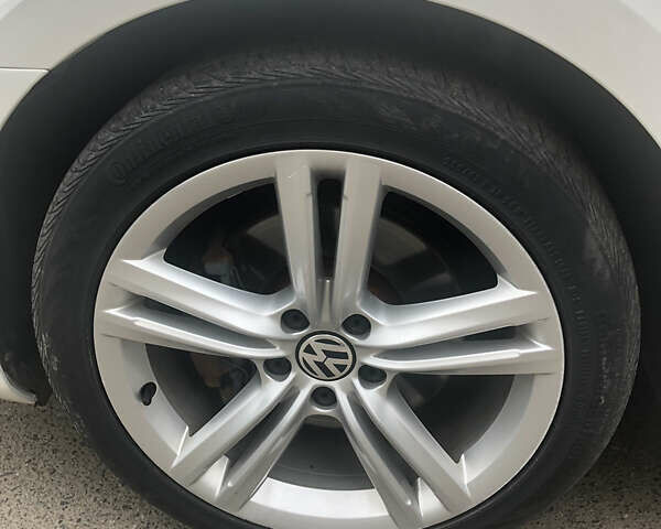 Белый Фольксваген Пассат, объемом двигателя 1.8 л и пробегом 132 тыс. км за 13000 $, фото 10 на Automoto.ua