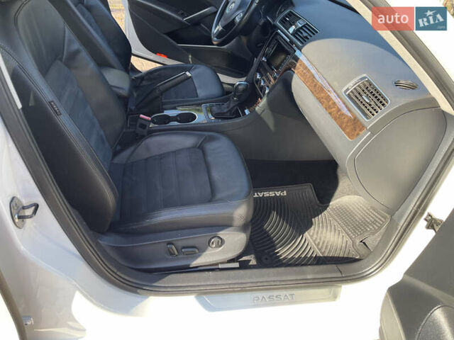 Белый Фольксваген Пассат, объемом двигателя 1.97 л и пробегом 176 тыс. км за 12850 $, фото 15 на Automoto.ua