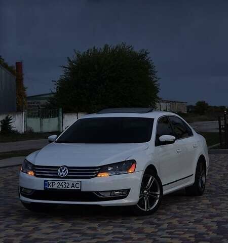 Білий Фольксваген Пассат, об'ємом двигуна 2 л та пробігом 160 тис. км за 11800 $, фото 23 на Automoto.ua