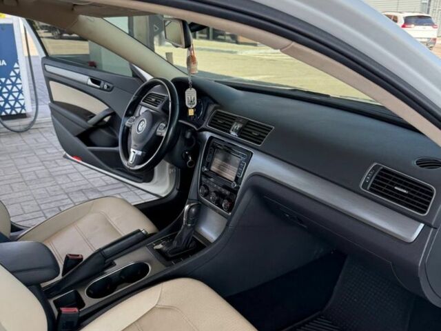 Белый Фольксваген Пассат, объемом двигателя 1.8 л и пробегом 210 тыс. км за 10999 $, фото 11 на Automoto.ua