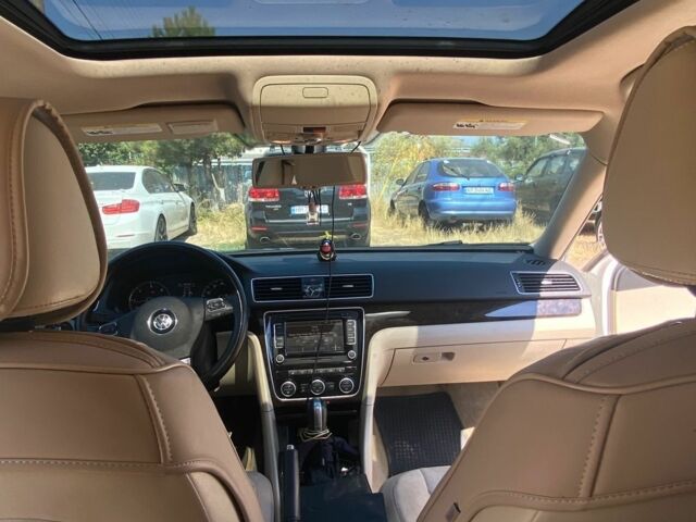 Білий Фольксваген Пассат, об'ємом двигуна 2 л та пробігом 220 тис. км за 12000 $, фото 2 на Automoto.ua