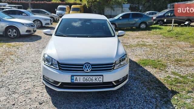 Белый Фольксваген Пассат, объемом двигателя 1.8 л и пробегом 153 тыс. км за 12100 $, фото 7 на Automoto.ua