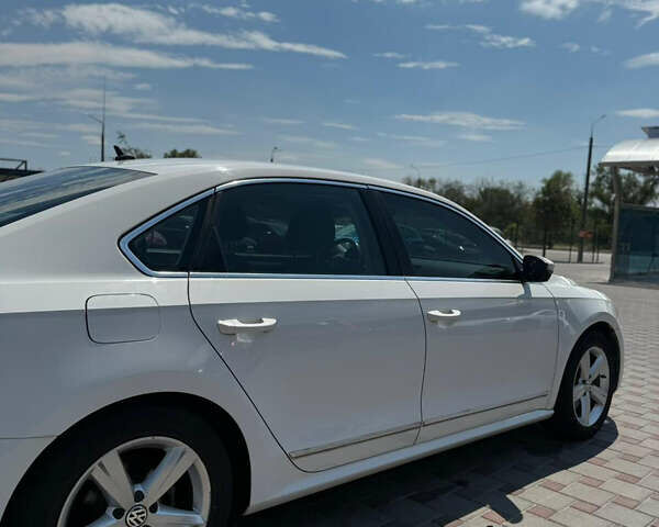 Білий Фольксваген Пассат, об'ємом двигуна 1.8 л та пробігом 189 тис. км за 11500 $, фото 6 на Automoto.ua