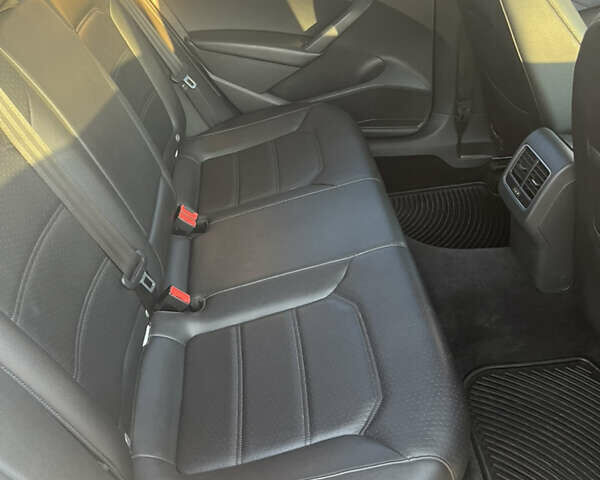 Белый Фольксваген Пассат, объемом двигателя 1.8 л и пробегом 132 тыс. км за 13000 $, фото 14 на Automoto.ua