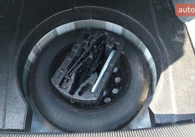 Белый Фольксваген Пассат, объемом двигателя 1.8 л и пробегом 136 тыс. км за 9999 $, фото 15 на Automoto.ua