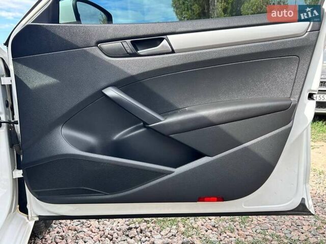 Белый Фольксваген Пассат, объемом двигателя 1.8 л и пробегом 212 тыс. км за 9700 $, фото 25 на Automoto.ua