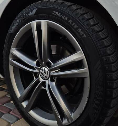 Білий Фольксваген Пассат, об'ємом двигуна 2 л та пробігом 160 тис. км за 11800 $, фото 19 на Automoto.ua