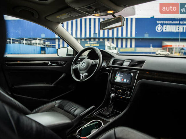 Білий Фольксваген Пассат, об'ємом двигуна 2 л та пробігом 205 тис. км за 12999 $, фото 9 на Automoto.ua