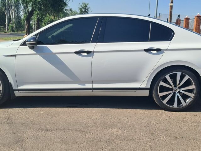 Білий Фольксваген Пассат, об'ємом двигуна 2 л та пробігом 232 тис. км за 19500 $, фото 7 на Automoto.ua