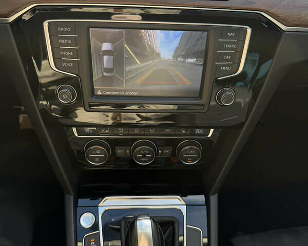 Белый Фольксваген Пассат, объемом двигателя 1.8 л и пробегом 126 тыс. км за 17000 $, фото 35 на Automoto.ua