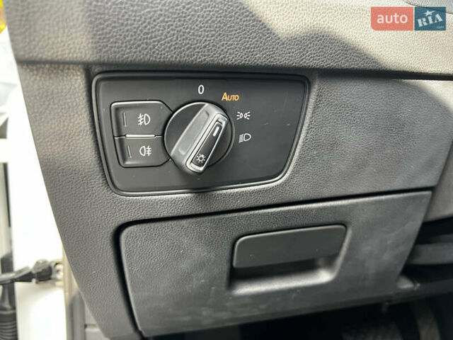 Білий Фольксваген Пассат, об'ємом двигуна 1.8 л та пробігом 170 тис. км за 15500 $, фото 9 на Automoto.ua