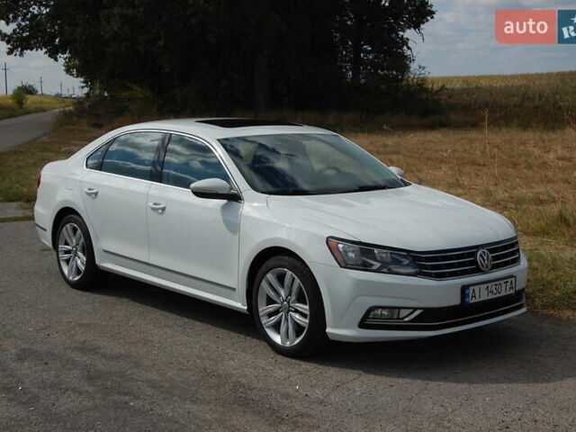 Белый Фольксваген Пассат, объемом двигателя 1.8 л и пробегом 123 тыс. км за 16000 $, фото 1 на Automoto.ua