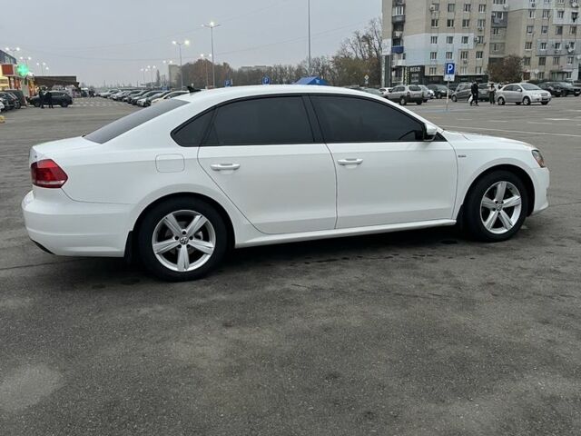 Белый Фольксваген Пассат, объемом двигателя 1.8 л и пробегом 158 тыс. км за 10800 $, фото 4 на Automoto.ua