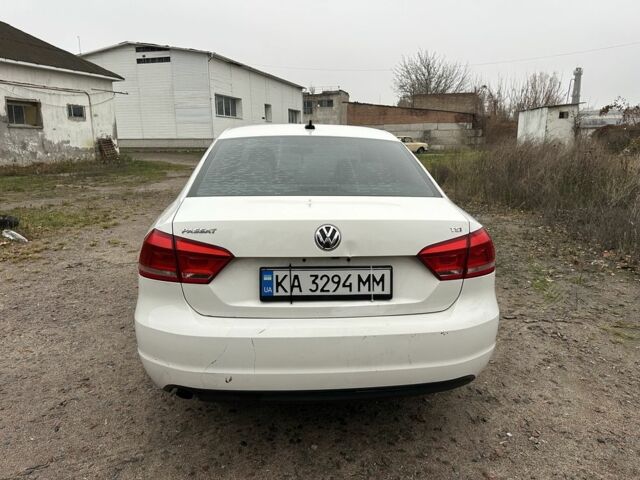 Белый Фольксваген Пассат, объемом двигателя 1.8 л и пробегом 210 тыс. км за 7500 $, фото 2 на Automoto.ua