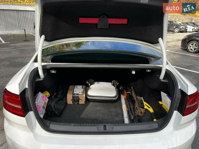Білий Фольксваген Пассат, об'ємом двигуна 1.8 л та пробігом 170 тис. км за 15500 $, фото 13 на Automoto.ua