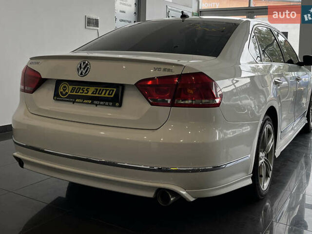 Білий Фольксваген Пассат, об'ємом двигуна 3.6 л та пробігом 124 тис. км за 11000 $, фото 6 на Automoto.ua