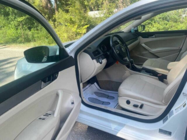 Білий Фольксваген Пассат, об'ємом двигуна 1.8 л та пробігом 80 тис. км за 4500 $, фото 9 на Automoto.ua