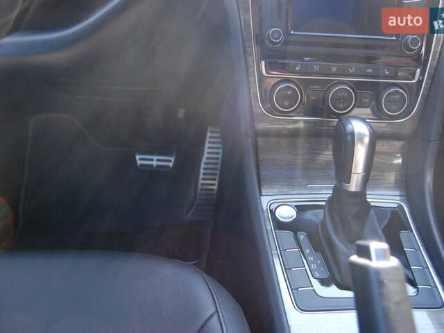 Белый Фольксваген Пассат, объемом двигателя 1.8 л и пробегом 123 тыс. км за 16000 $, фото 87 на Automoto.ua