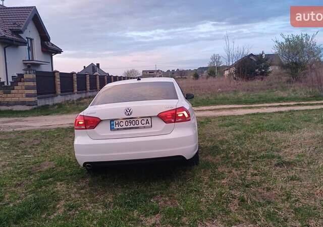 Белый Фольксваген Пассат, объемом двигателя 1.97 л и пробегом 250 тыс. км за 11900 $, фото 8 на Automoto.ua