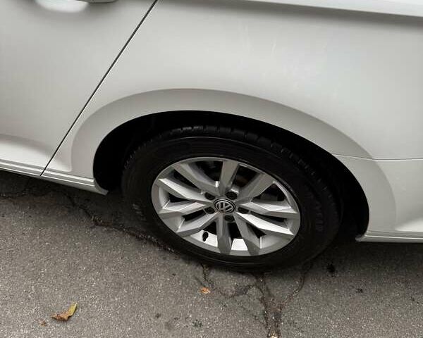 Белый Фольксваген Пассат, объемом двигателя 1.8 л и пробегом 142 тыс. км за 16690 $, фото 12 на Automoto.ua