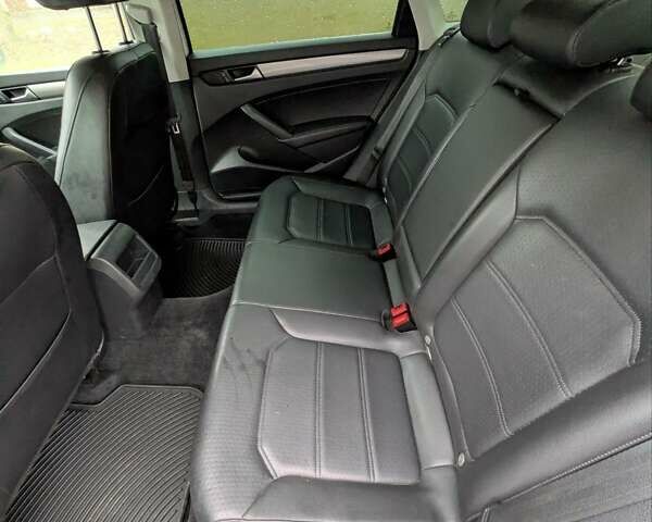 Белый Фольксваген Пассат, объемом двигателя 1.8 л и пробегом 189 тыс. км за 9700 $, фото 5 на Automoto.ua