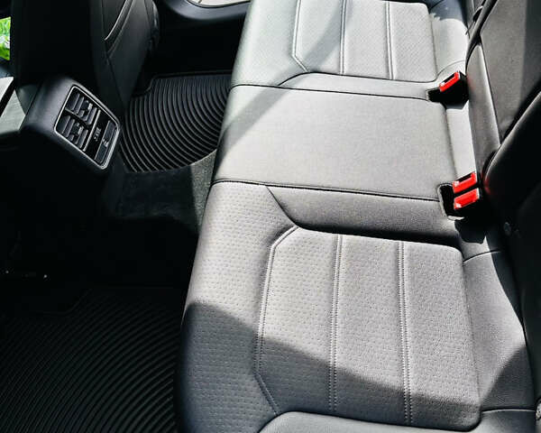 Белый Фольксваген Пассат, объемом двигателя 1.8 л и пробегом 161 тыс. км за 13300 $, фото 9 на Automoto.ua