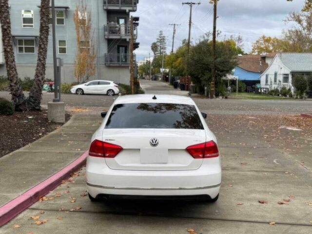 Білий Фольксваген Пассат, об'ємом двигуна 1.8 л та пробігом 76 тис. км за 11500 $, фото 5 на Automoto.ua