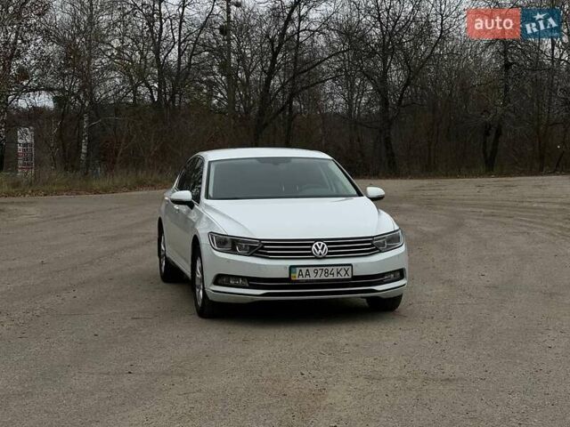Білий Фольксваген Пассат, об'ємом двигуна 1.8 л та пробігом 147 тис. км за 12700 $, фото 2 на Automoto.ua