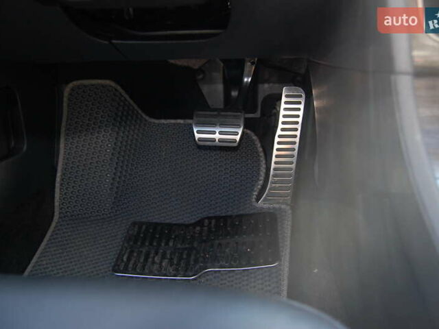 Белый Фольксваген Пассат, объемом двигателя 1.8 л и пробегом 123 тыс. км за 16000 $, фото 88 на Automoto.ua