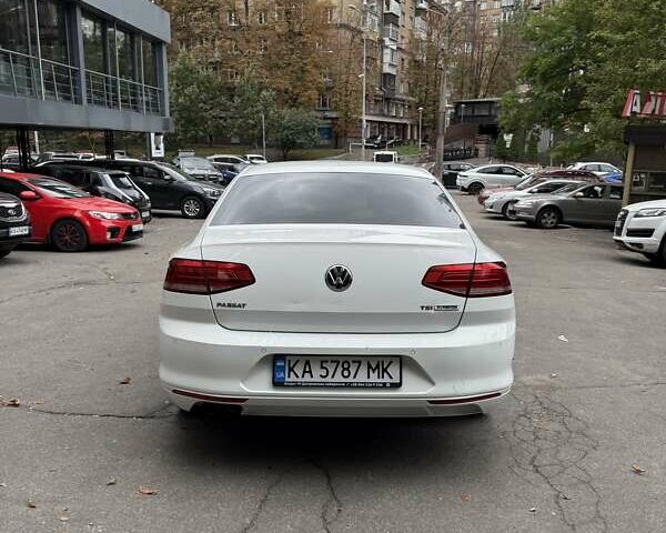 Белый Фольксваген Пассат, объемом двигателя 1.8 л и пробегом 142 тыс. км за 16690 $, фото 7 на Automoto.ua