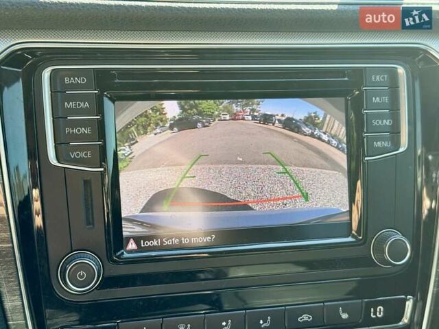 Белый Фольксваген Пассат, объемом двигателя 1.8 л и пробегом 136 тыс. км за 12900 $, фото 18 на Automoto.ua