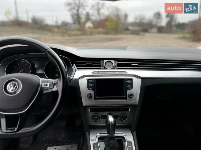 Білий Фольксваген Пассат, об'ємом двигуна 1.8 л та пробігом 147 тис. км за 12700 $, фото 15 на Automoto.ua