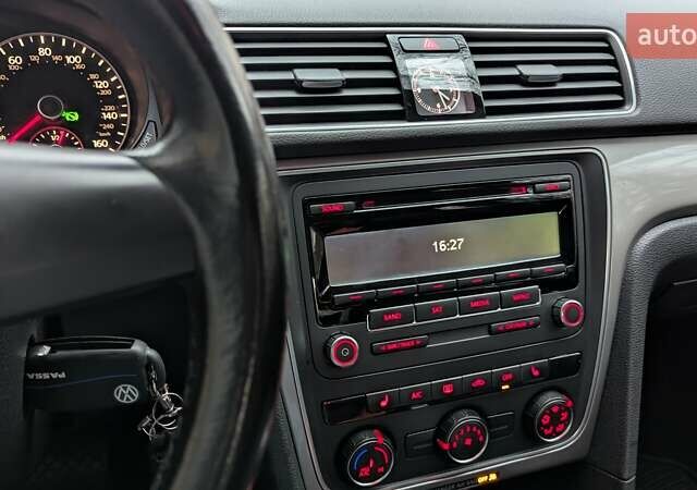 Белый Фольксваген Пассат, объемом двигателя 1.8 л и пробегом 182 тыс. км за 11350 $, фото 23 на Automoto.ua