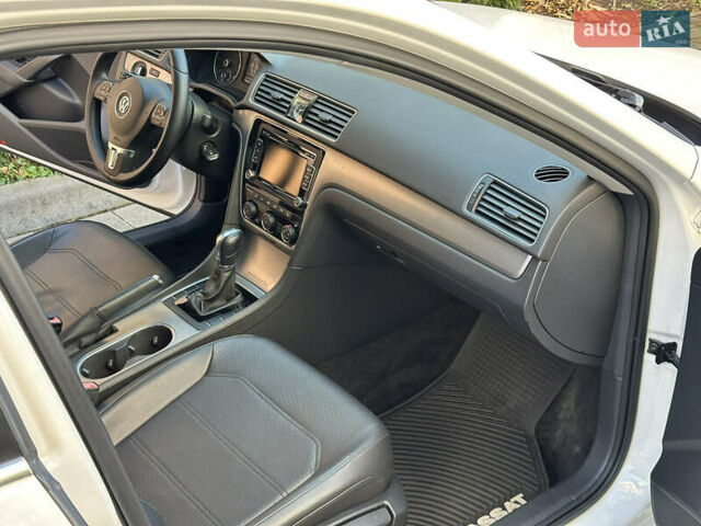 Білий Фольксваген Пассат, об'ємом двигуна 1.97 л та пробігом 200 тис. км за 11500 $, фото 14 на Automoto.ua