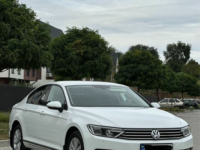 Фольксваген Пассат 2015 в Черкассах на Automoto.ua Белый Фольксваген Пассат, объемом двигателя 1.4 л и пробегом 149 тыс. км за 14750 $, фото 3 на Automoto.ua